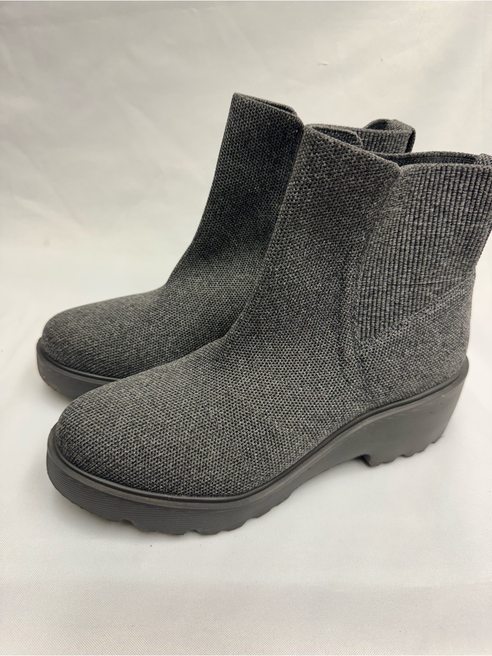 VIVAIA Women's Black Ankle Booties - Modern Everyday Comfort